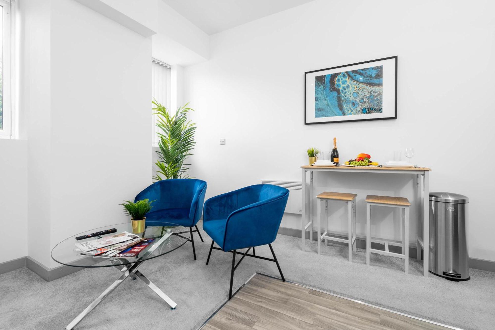 Modern Apartment In Brierley Hill - Secure Parking - Wifi & Netflix - Excellent Value - 11O Eksteriør bilde
